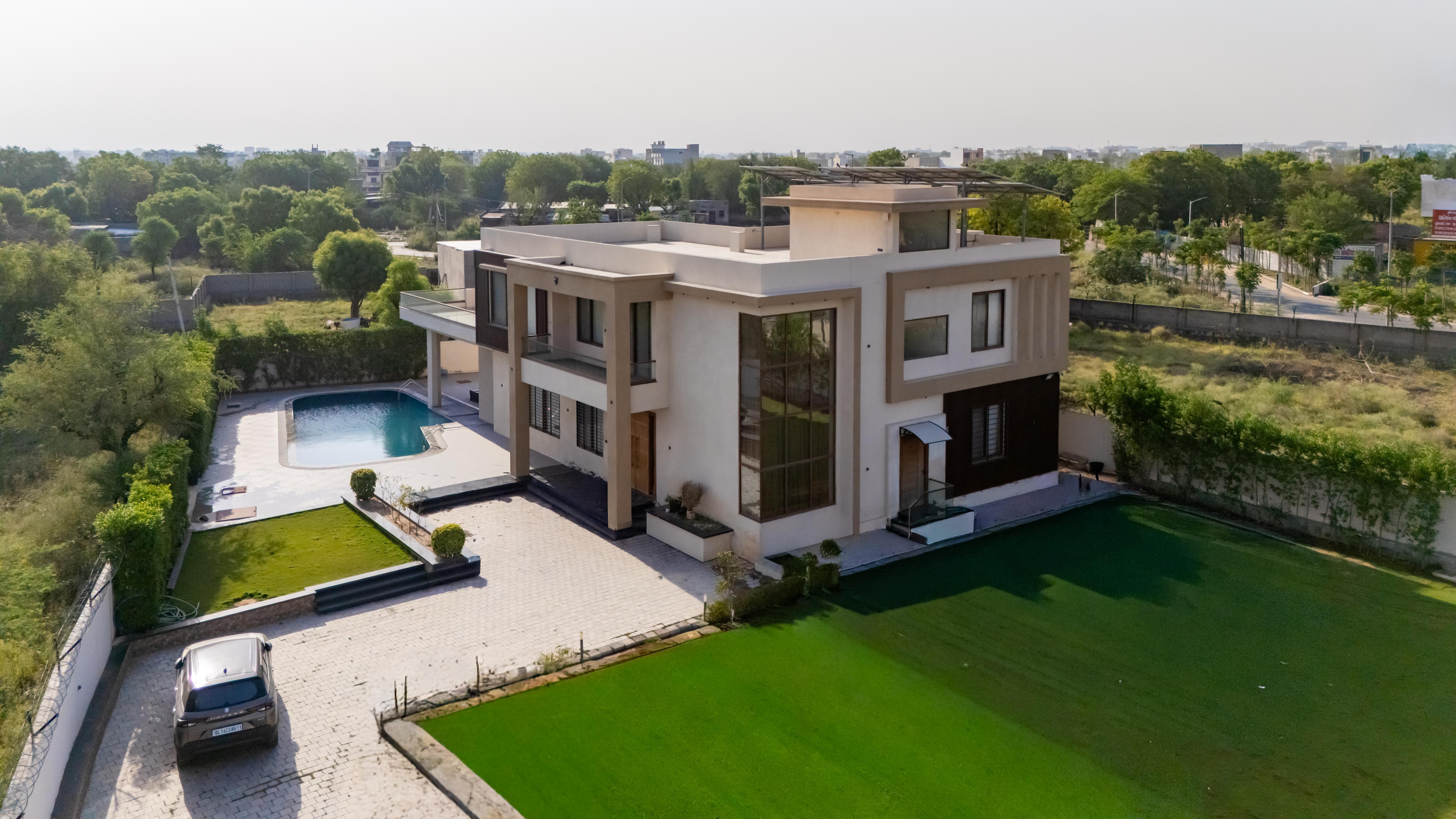 ELIVAAS Lush Haven | 4 BHK Retreat with Pvt Pool