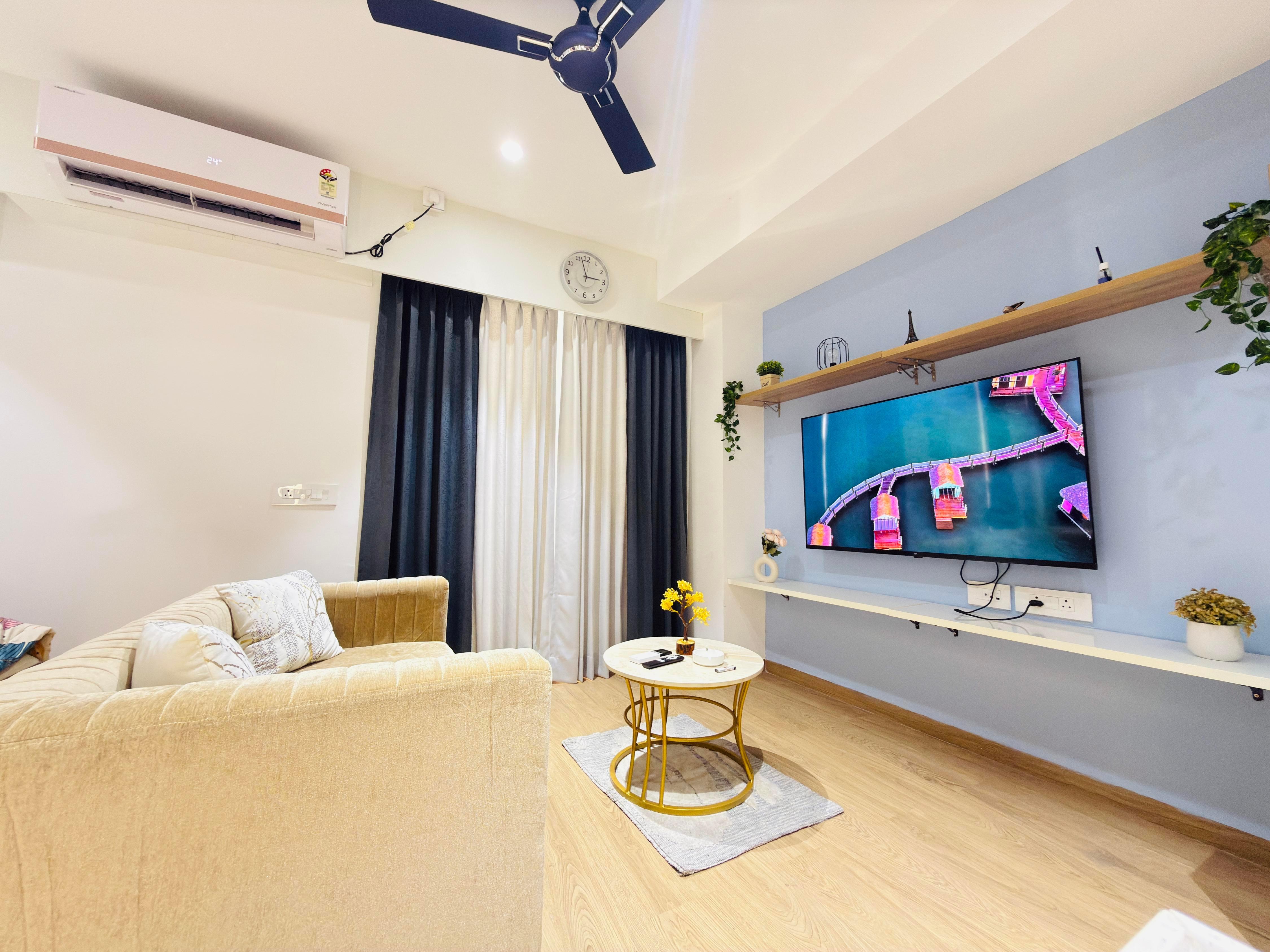 CASA Olyra Living