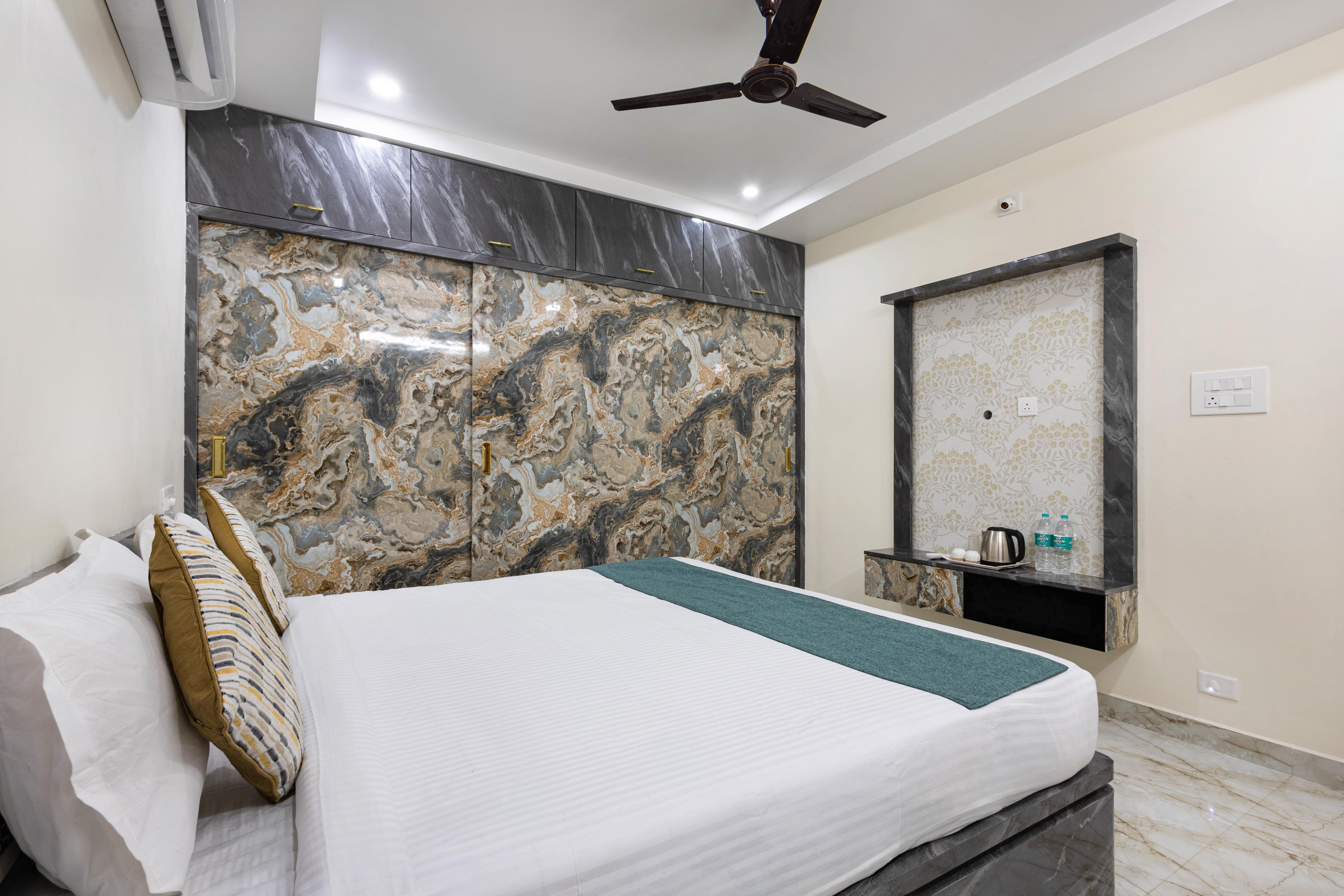 Hotel Southern Suites Grand Nellore - Tap to explore photos