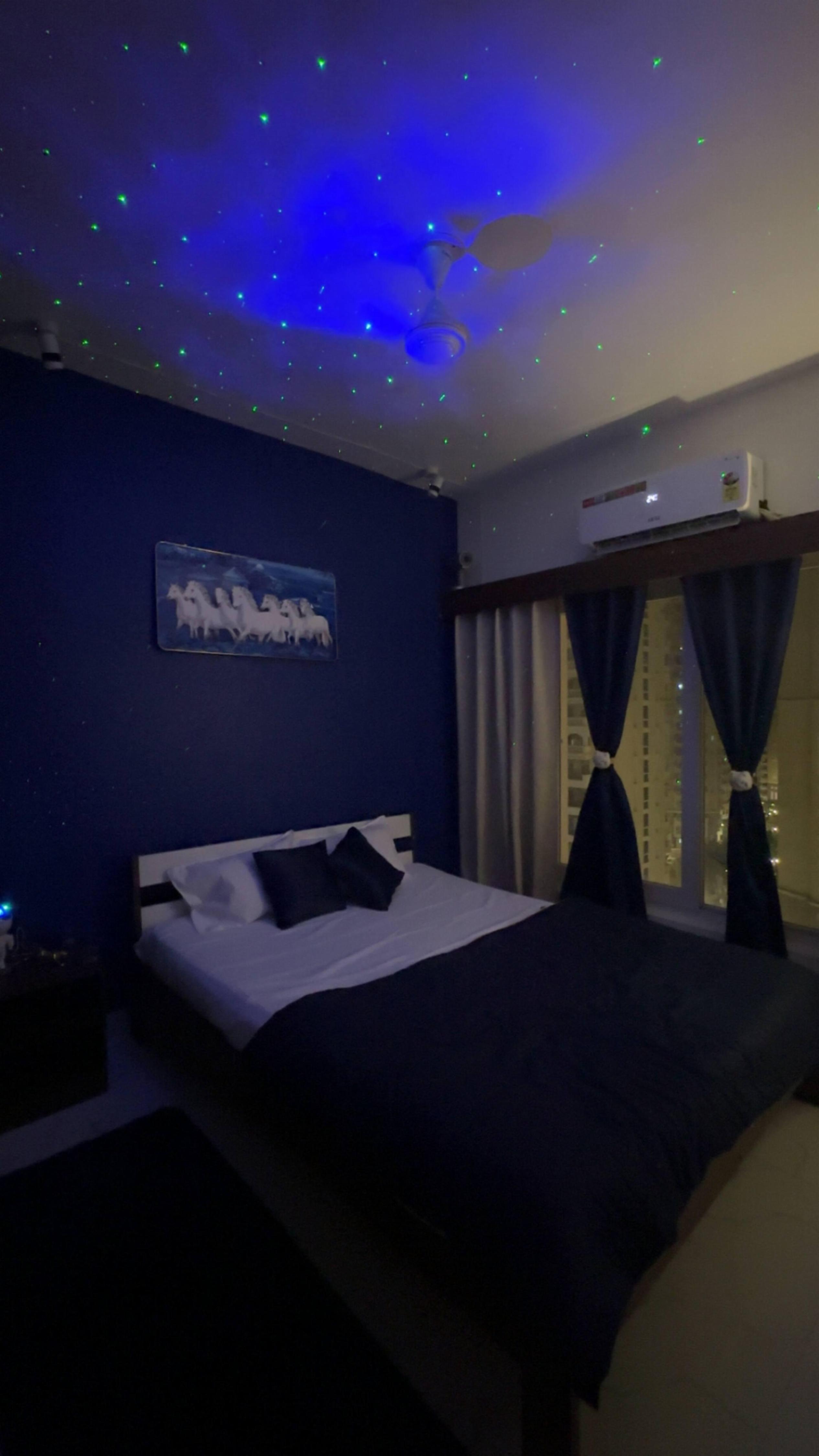 Luxury Stay 1BHK EXPO MART 5 MIN PARI CHOWK - Tap to explore photos