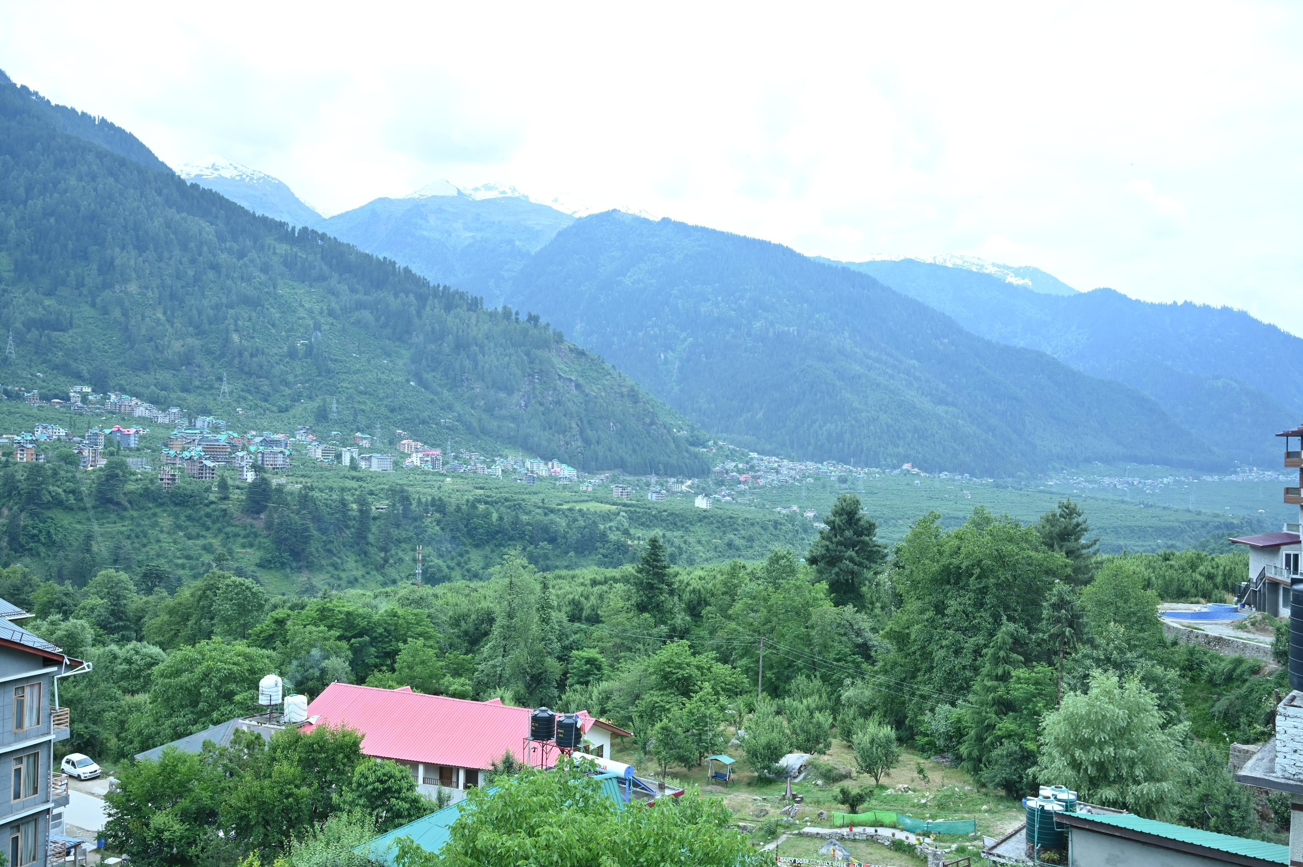 Omya Mountain Retreat Manali - Tap to explore photos