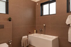 Saffronstays Bellevue Palace