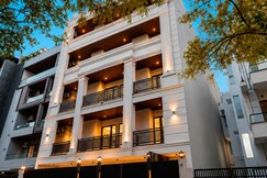 Alaya Stays Luxora 1 BHK Apartments with Restaurant
