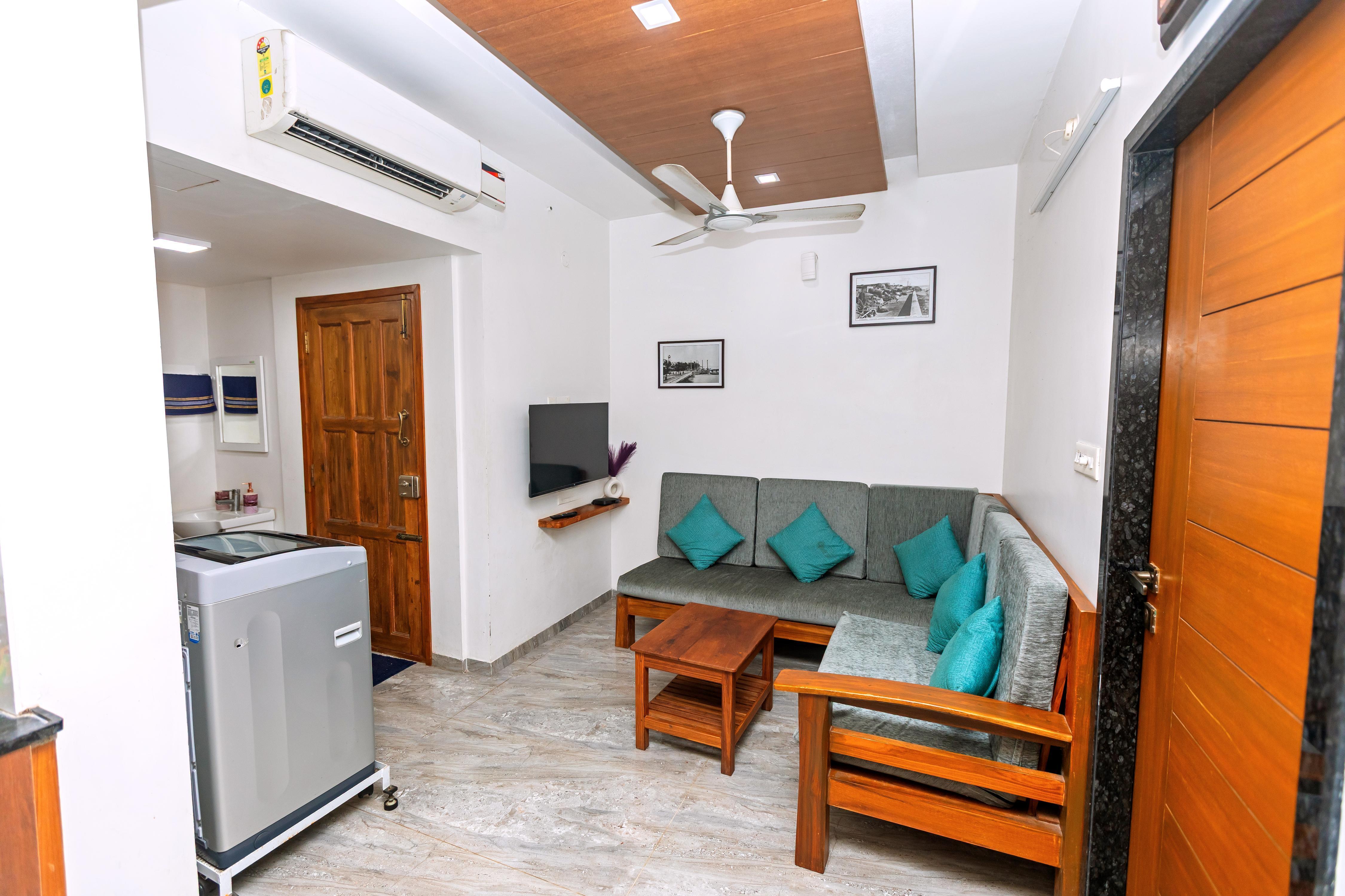 Villa Innocent 2BHK in White Town Near Beach - Tap to explore photos