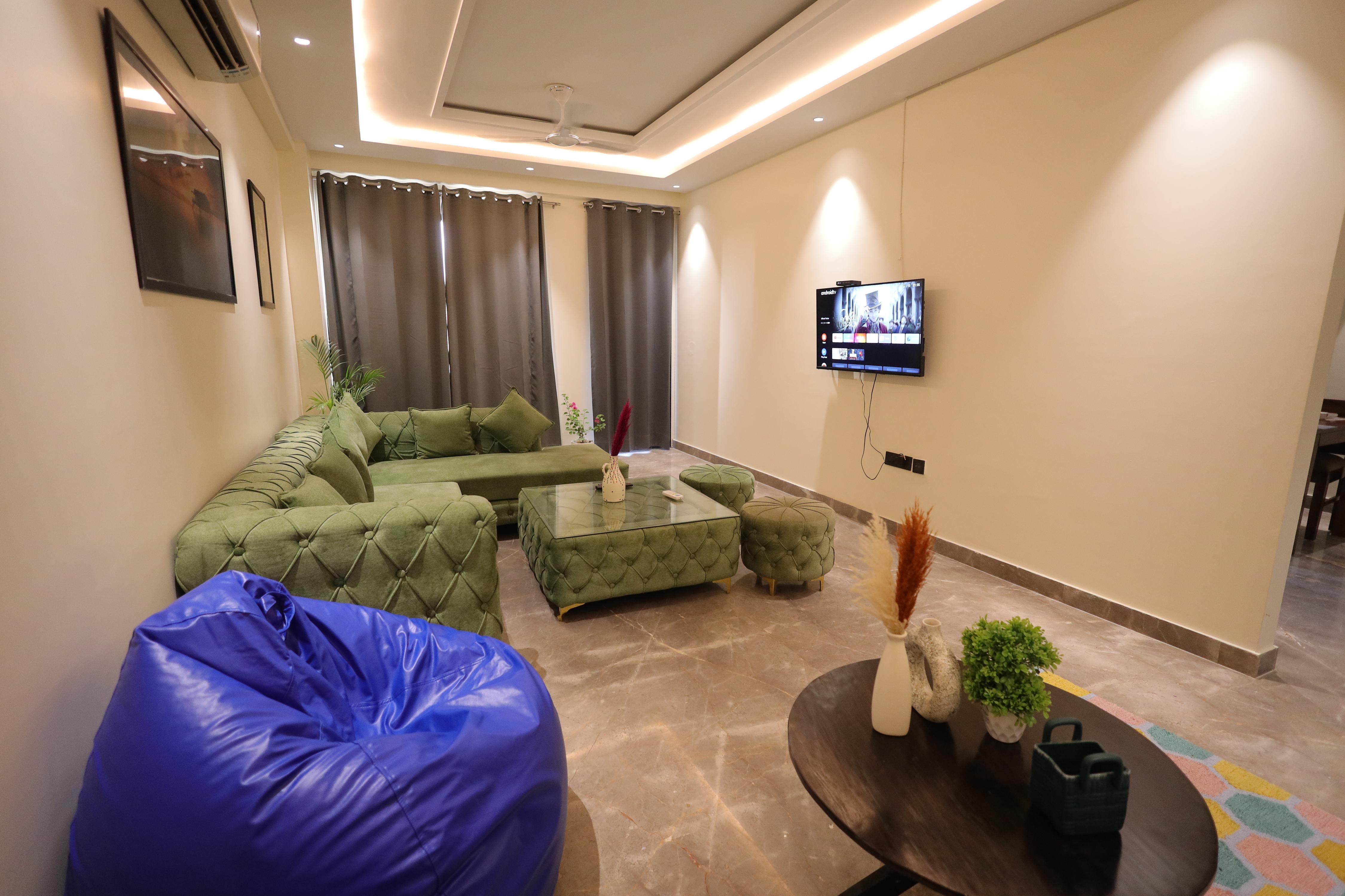 ZEALIN Stays Golf Course Road Phase 1 - Tap to explore photos