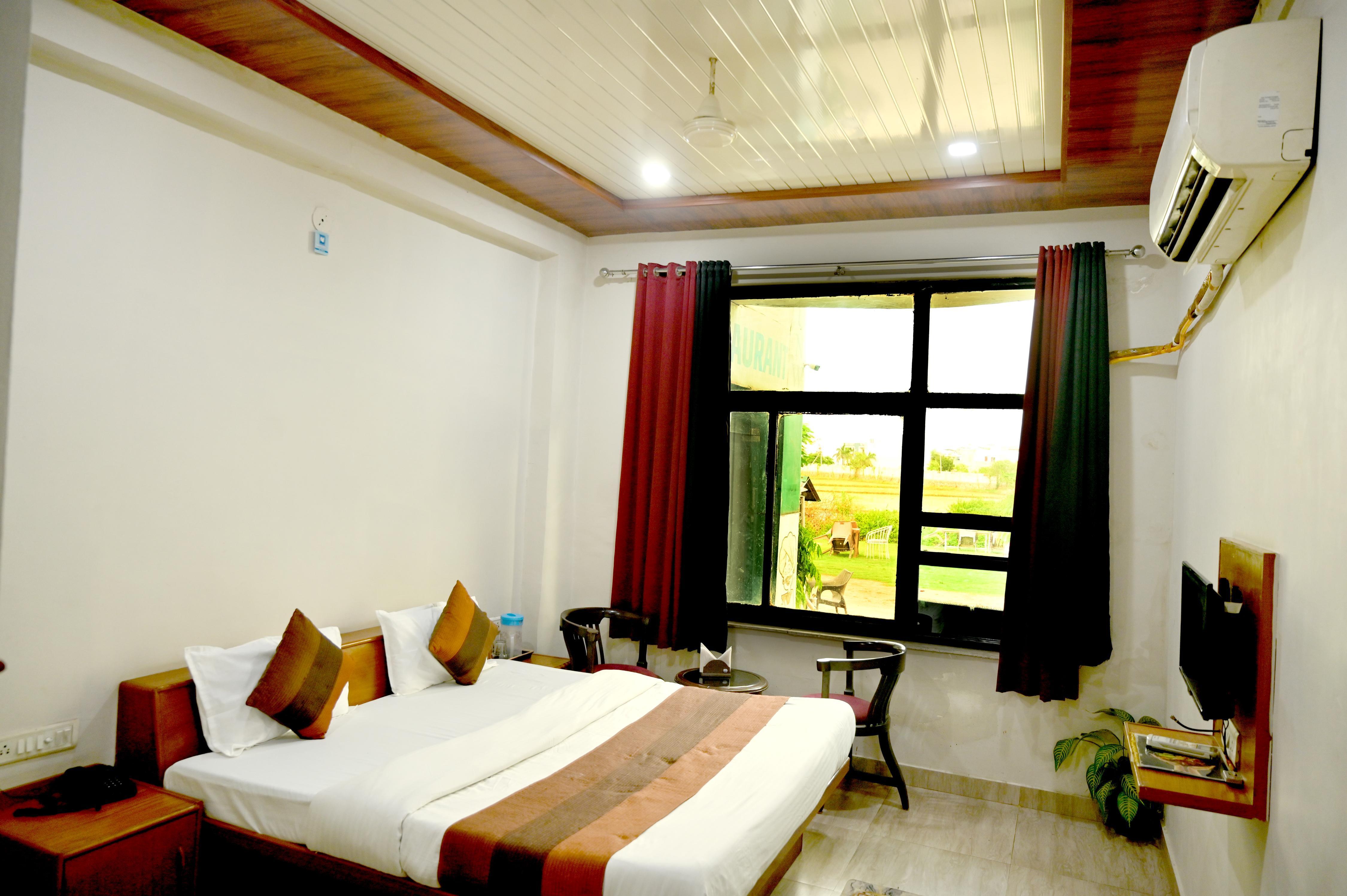 Hotel Dhola-Maru, Resort - Tap to explore photos