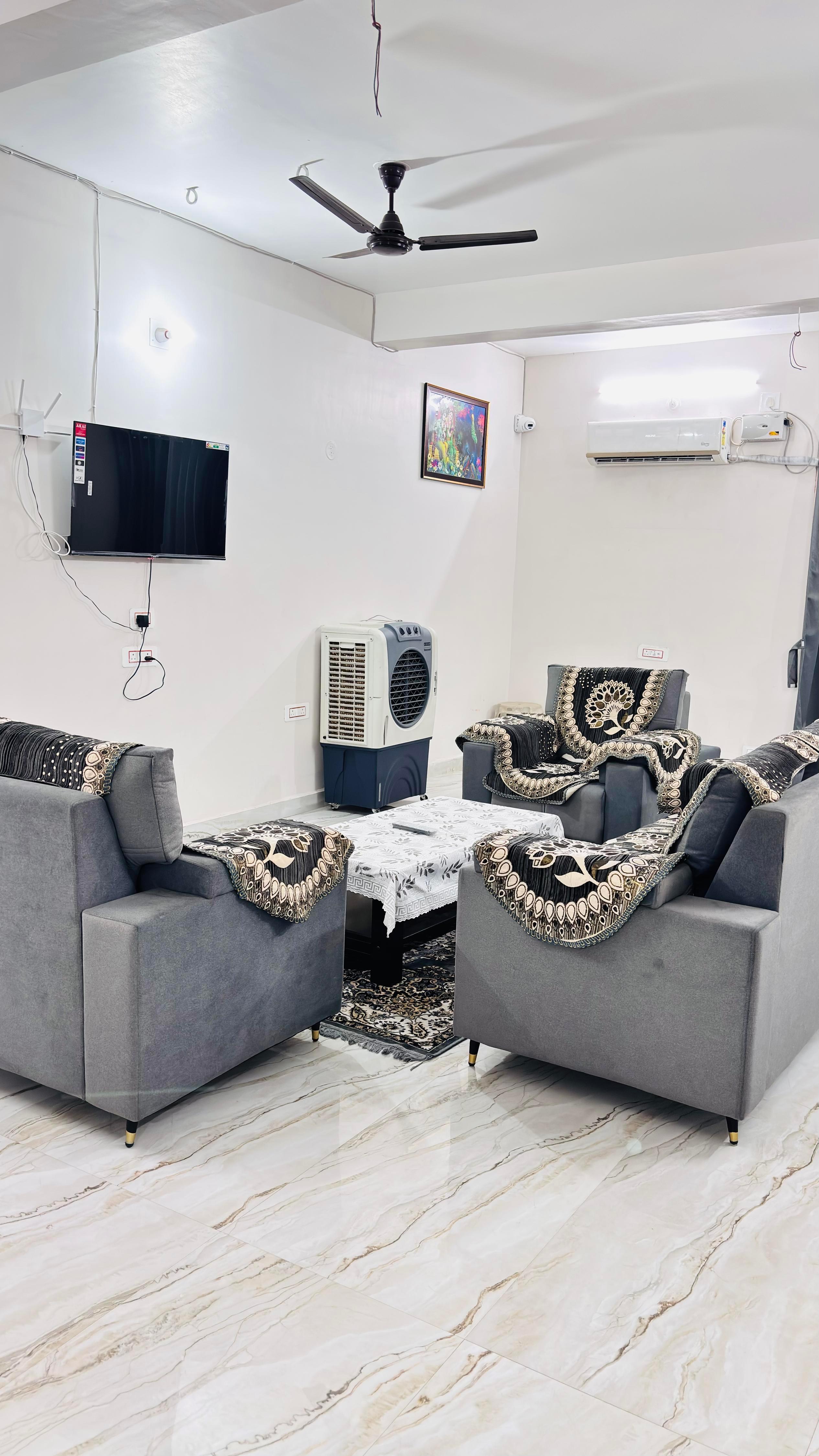 Chandrakunj Rentals & Homestays - Tap to explore photos