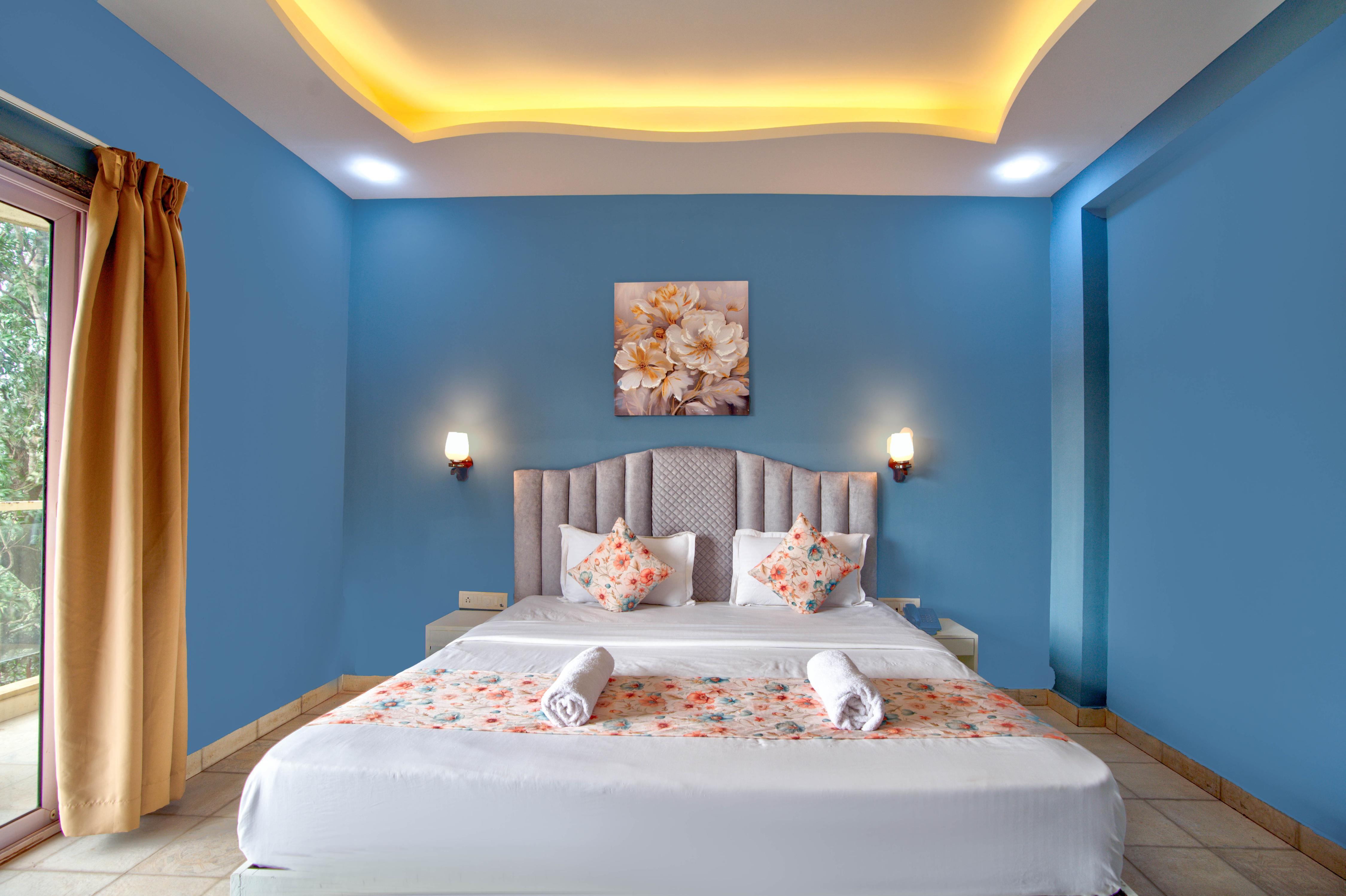 Hotel Dealcazar calangute - Tap to explore photos