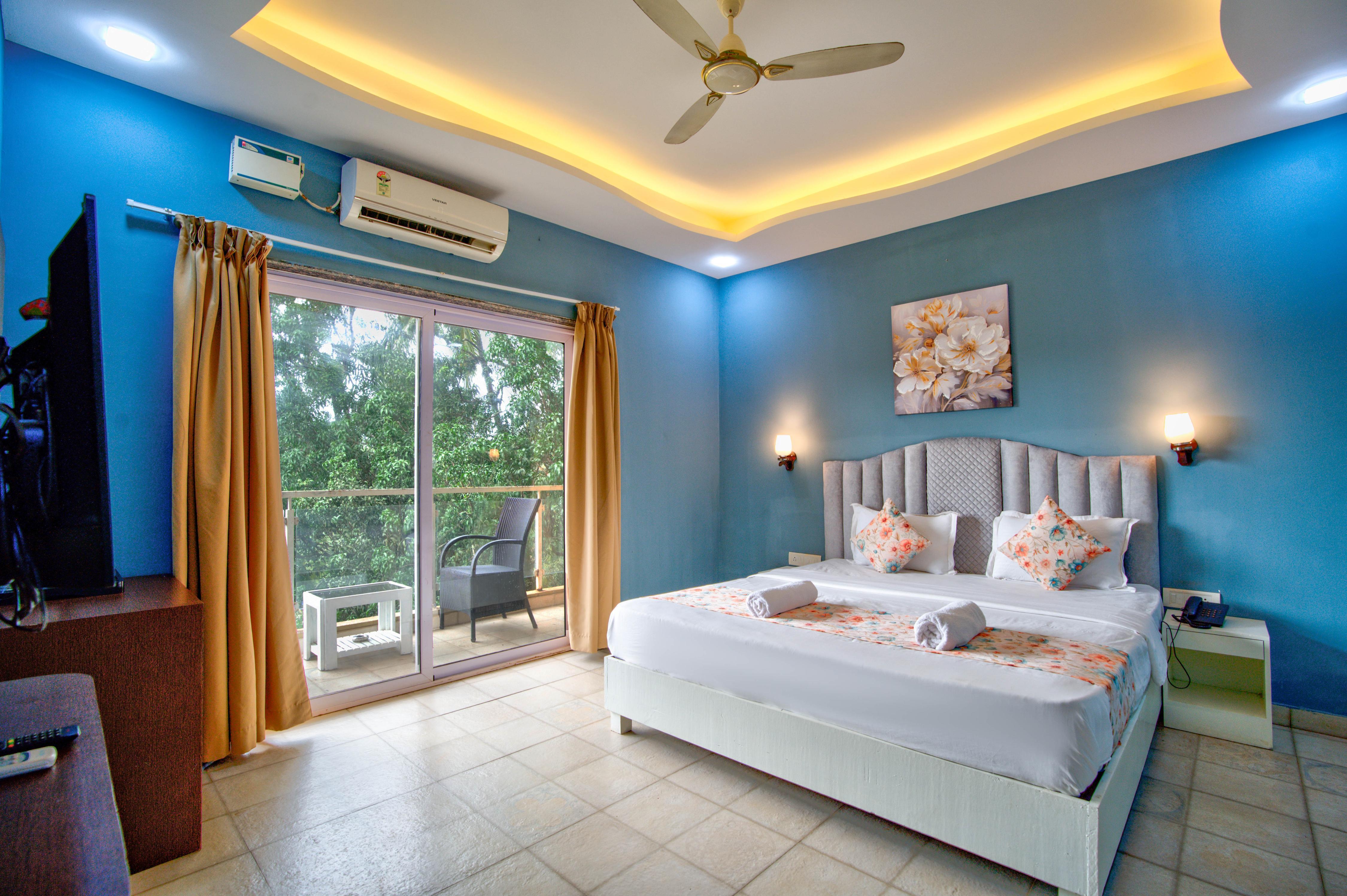 Hotel Dealcazar calangute - Tap to explore photos