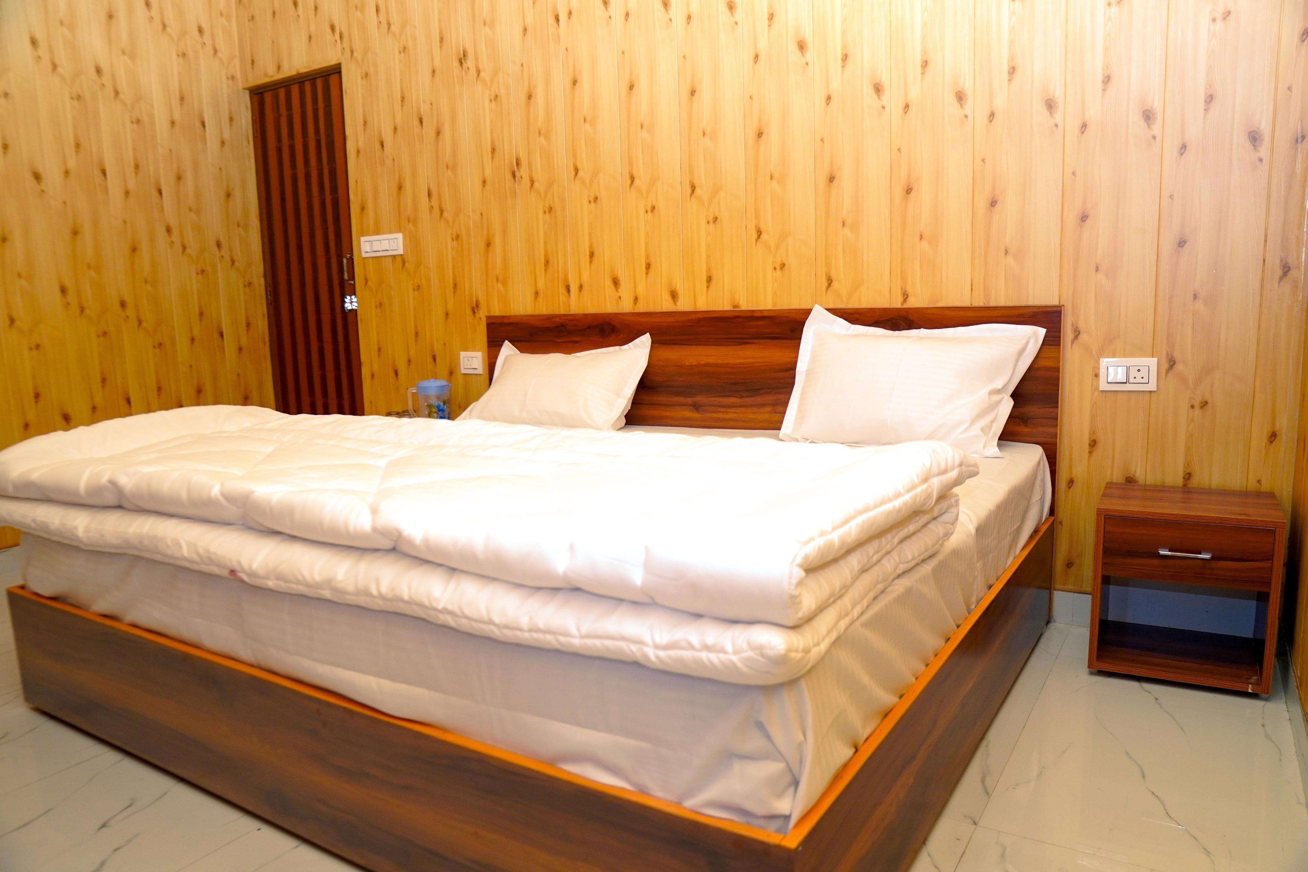 Himalaya View Homestay - Tap to explore photos