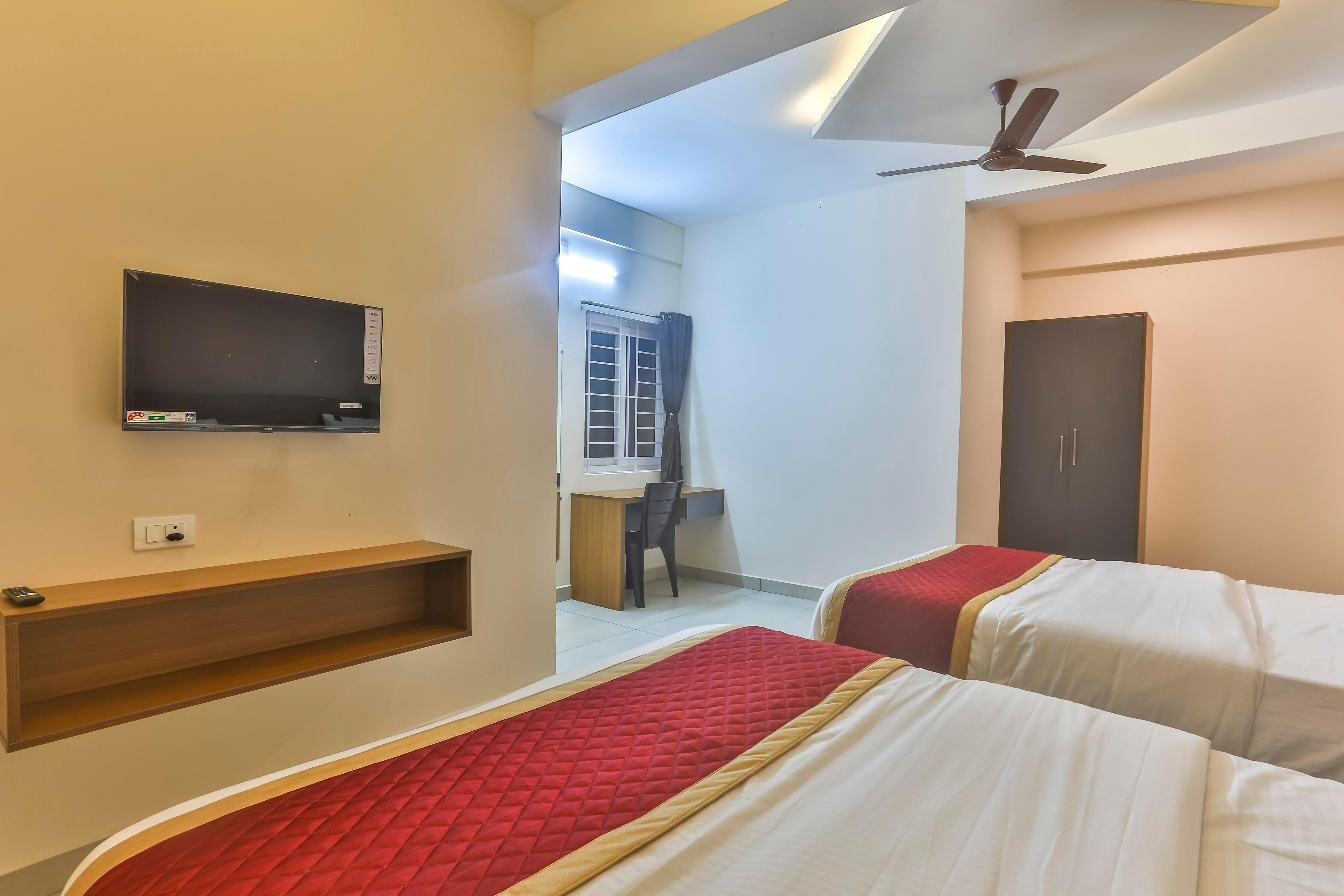 Hotel Sri Murari - Tap to explore photos