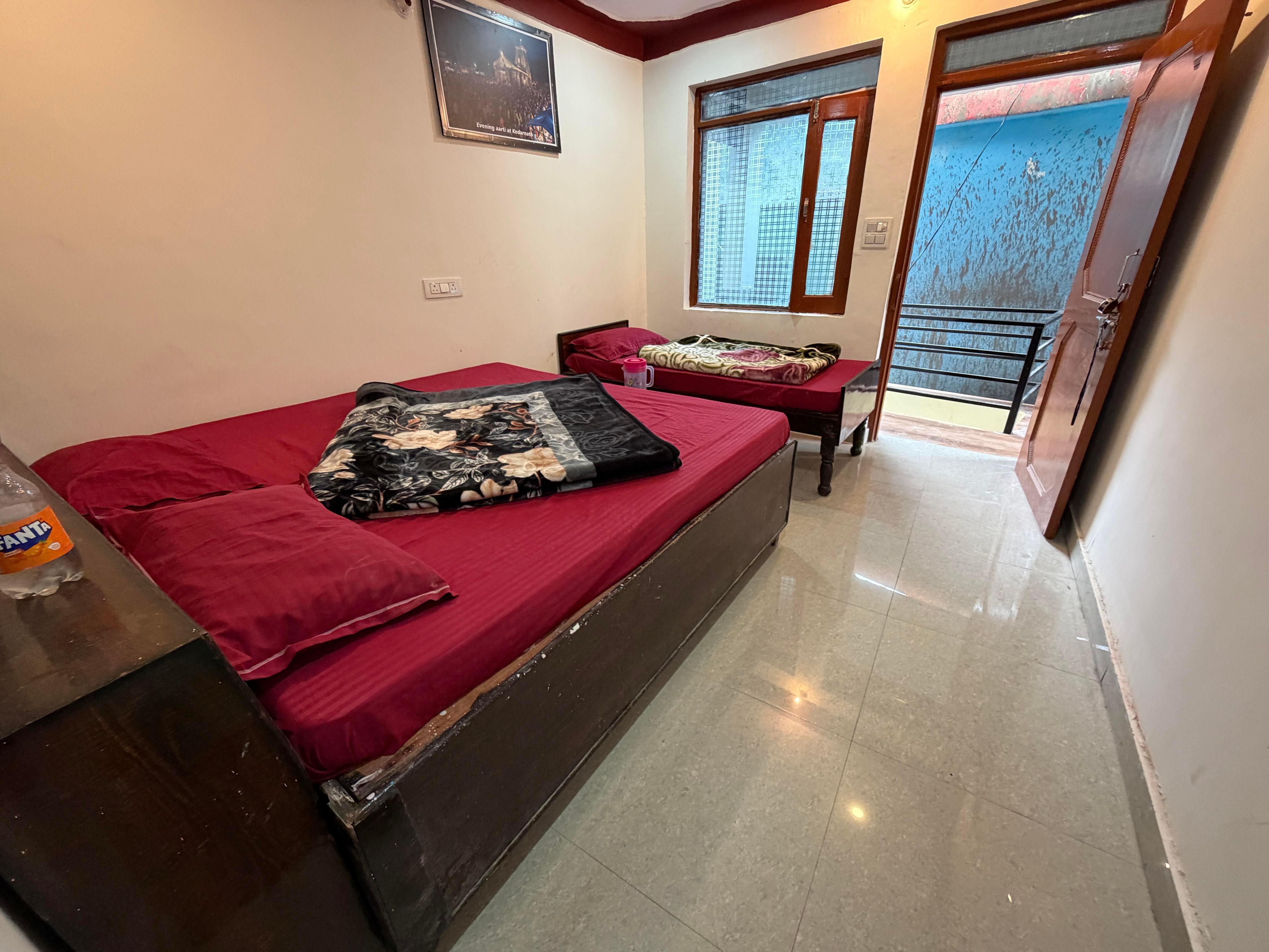 ganaga roop home stay - Tap to explore photos