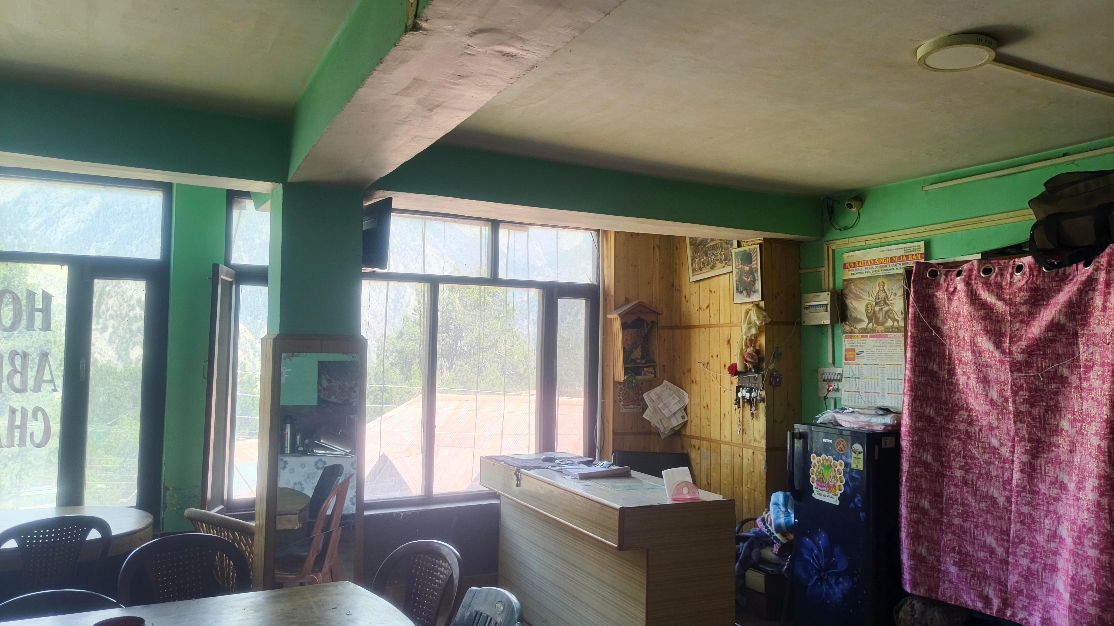 Abhishek Charas Homestay - Tap to explore photos