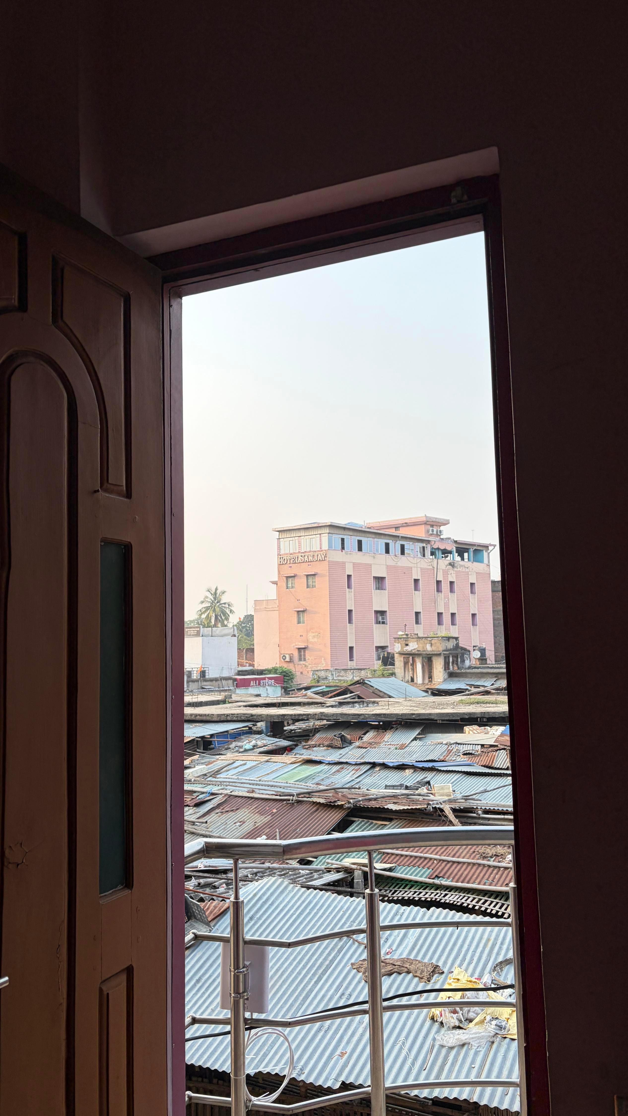Hotel Akshni Palace - Tap to explore photos