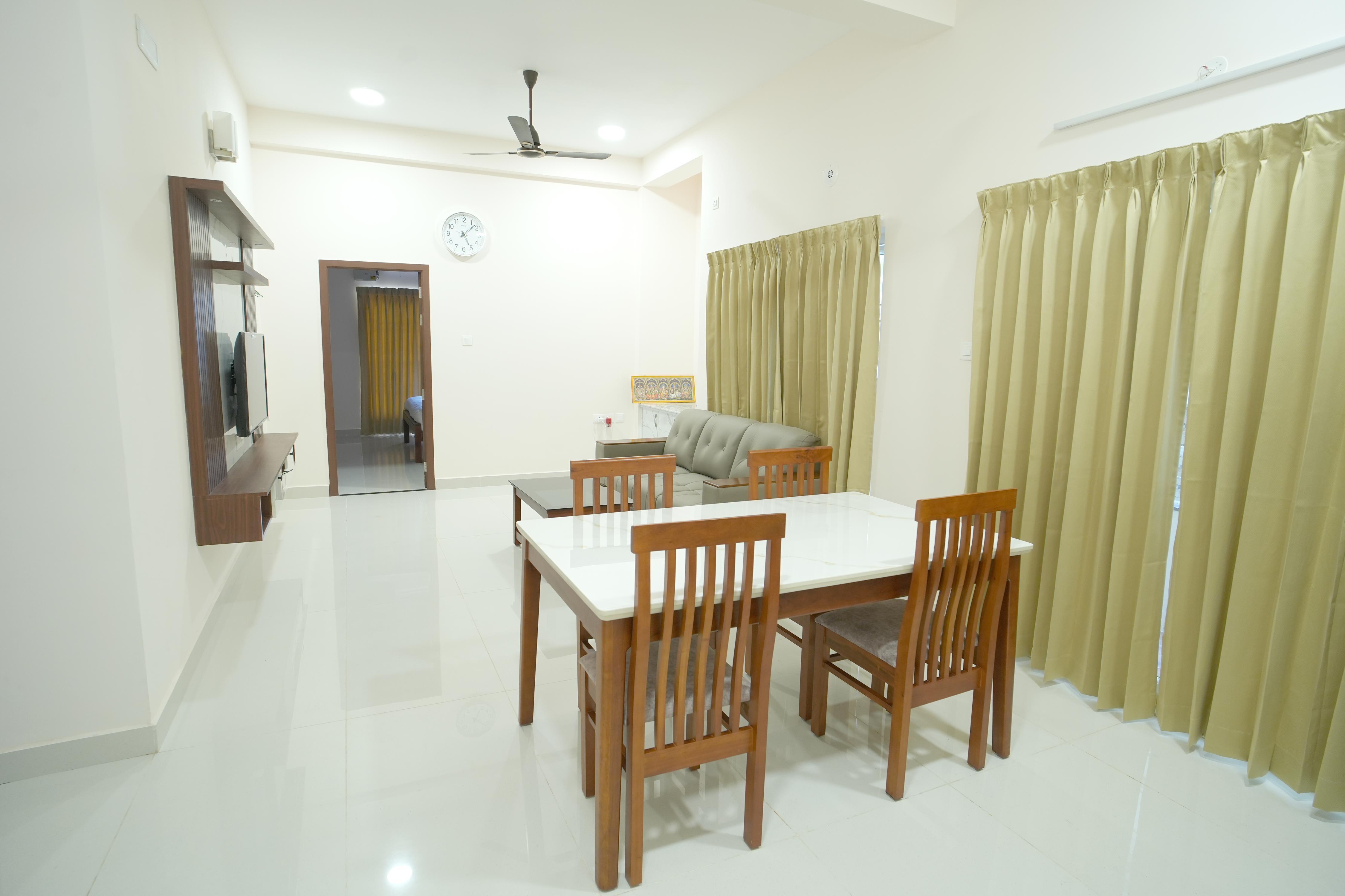 Radial Serviced Apartments - Deluxe Suite - Tap to explore photos