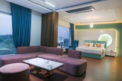 Address of Nova Platinum Hotel and Restaurant Ujjain