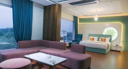 Nova Platinum Hotel and Restaurant Ujjain Room Type - Suite Room