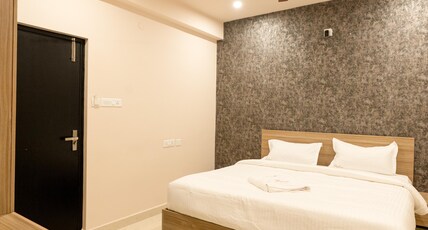 SKYLINE SUITES Room Type - Studio Room