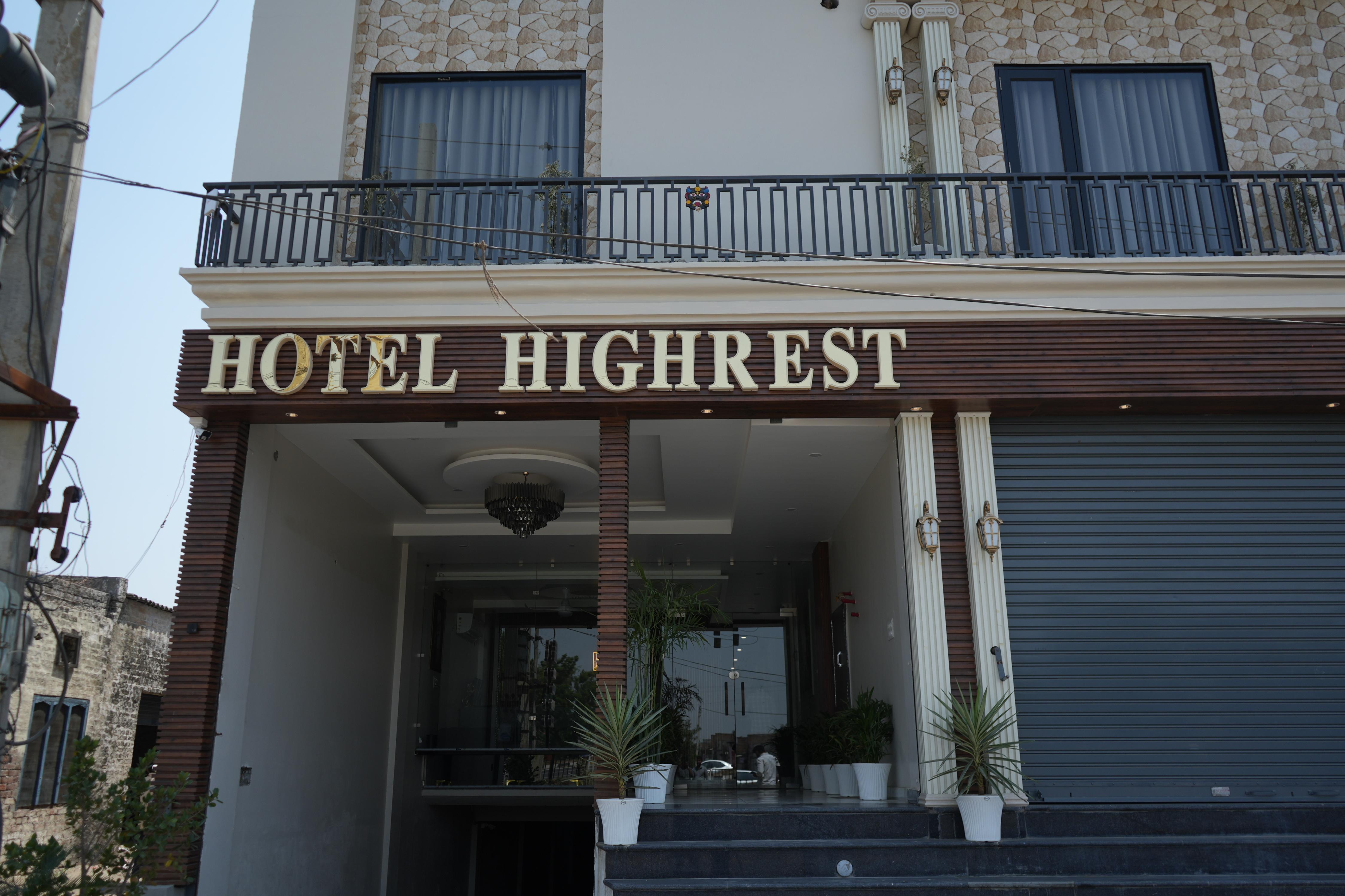 Hotel Highrest - Tap to explore photos