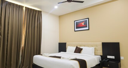 HOTEL RAAGA INN Room Type - Suite Room with Balcony HOTEL RAAGA INN Room Type - Suite Room with Balcony