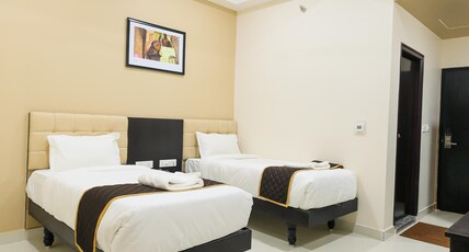 HOTEL RAAGA INN Room Type - Executive Twin Room HOTEL RAAGA INN Room Type - Executive Twin Room