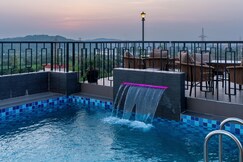 Regenta Place The Golden Castle, Baddi