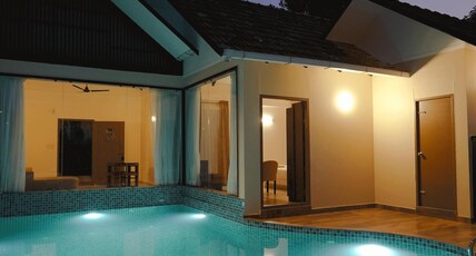 Mountain Vista Resorts Room Type - Pool View Room