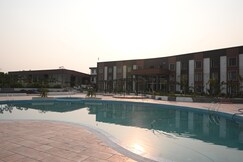 TRINITY PALACE