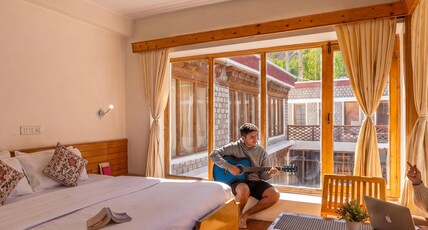 Zostel Leh (Main Market) Room Type - Superior Quadruple Room