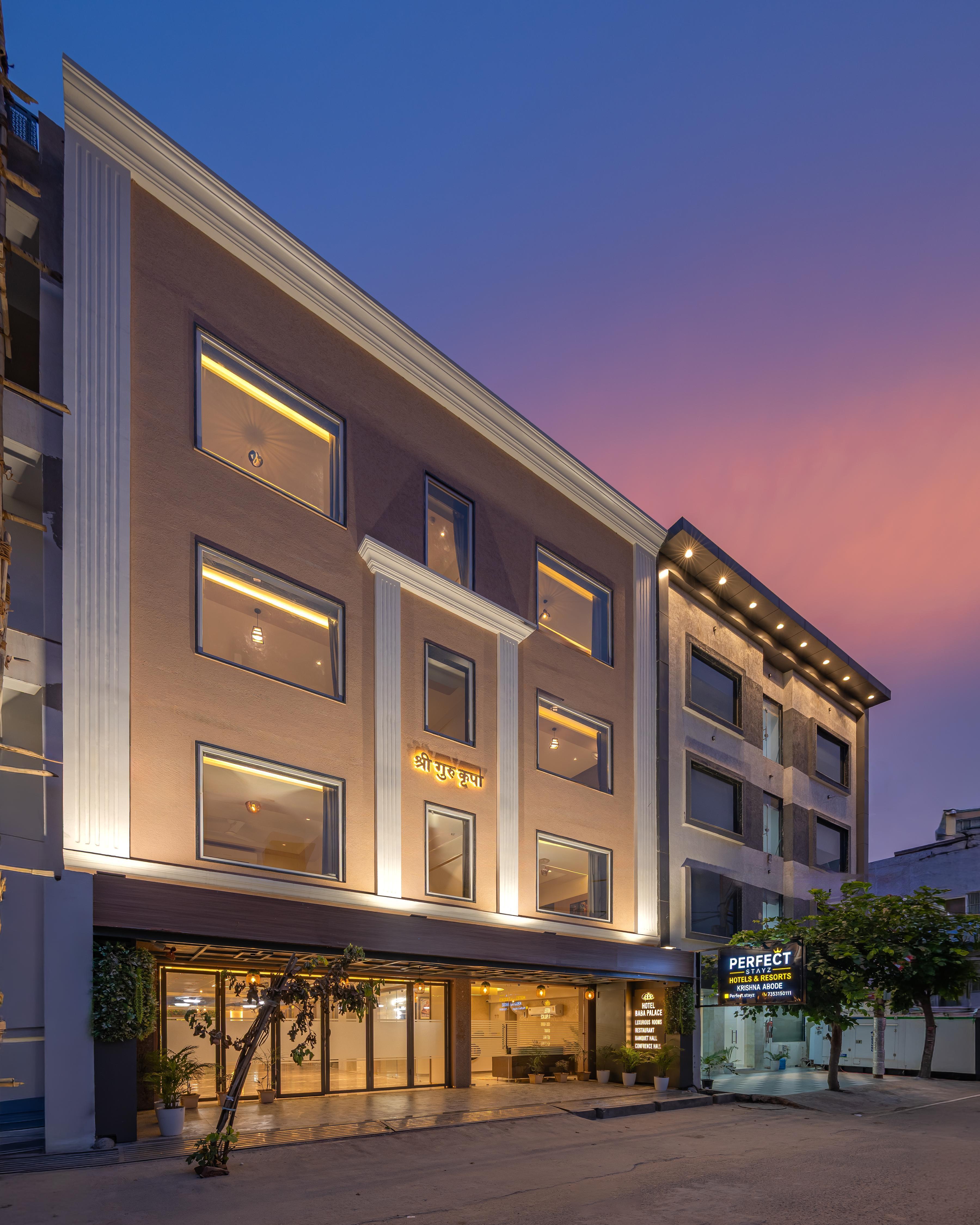 Perfectstayz Premium Vrindavan - Tap to explore photos