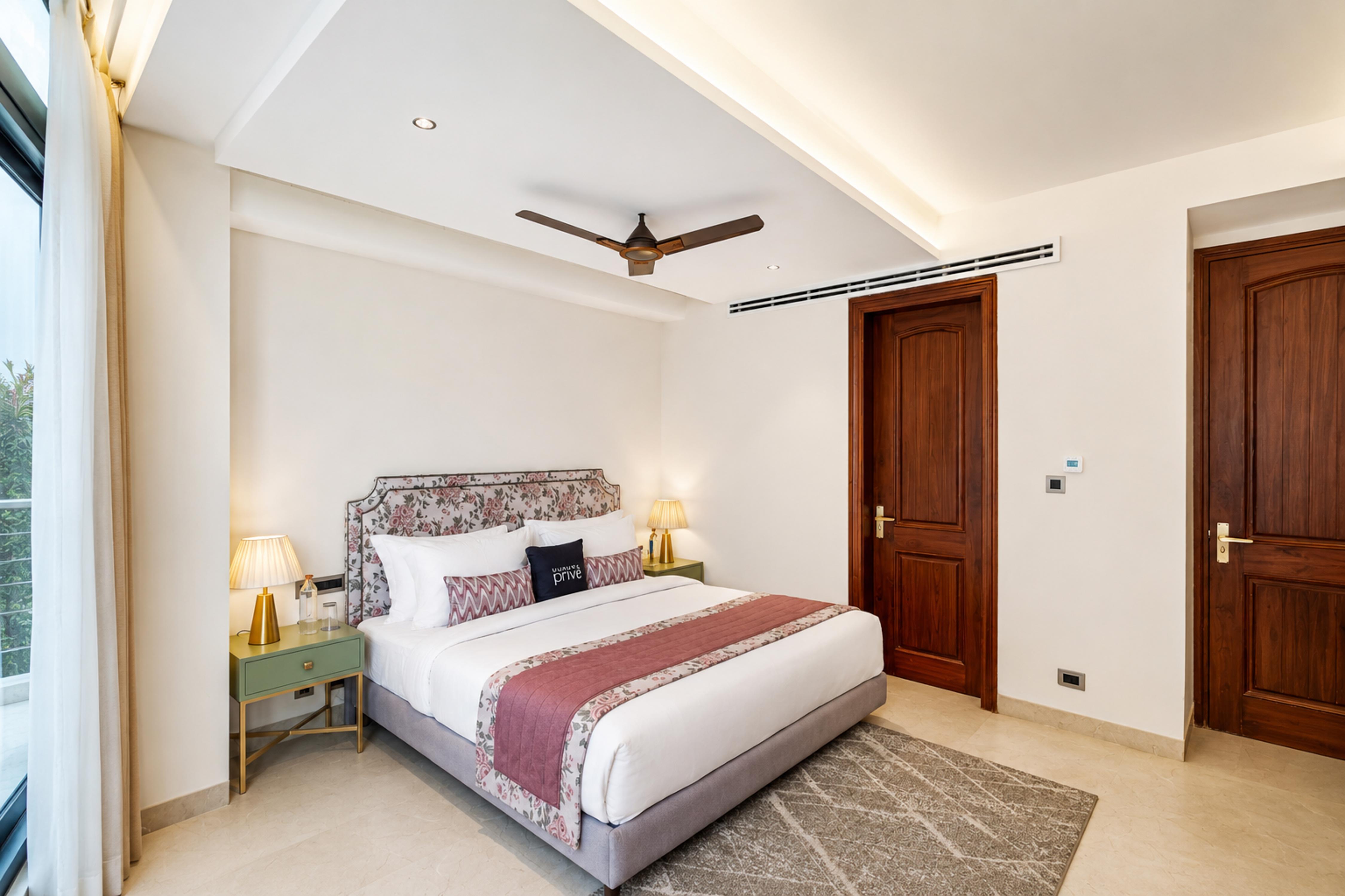 ELIVAAS Prive Royce Silver Oak Opal 2 BHK Ultra luxury Apartments - Tap to explore photos