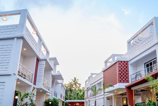 Breeze Inn Beach Resort