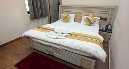 Hotel Royal ARK Room Type - Deluxe AC Room with large washroom 08