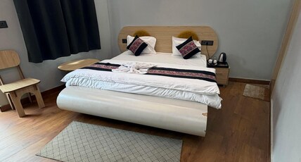 Hotel Royal ARK Room Type - 1 Bedroom Family AC Room with Balcony 02