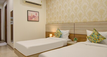 STAYS & COFY Room Type - Deluxe Twin Room with Balcony Near Medanta Hospital STAYS & COFY Room Type - Deluxe Twin Room with Balcony Near Medanta Hospital