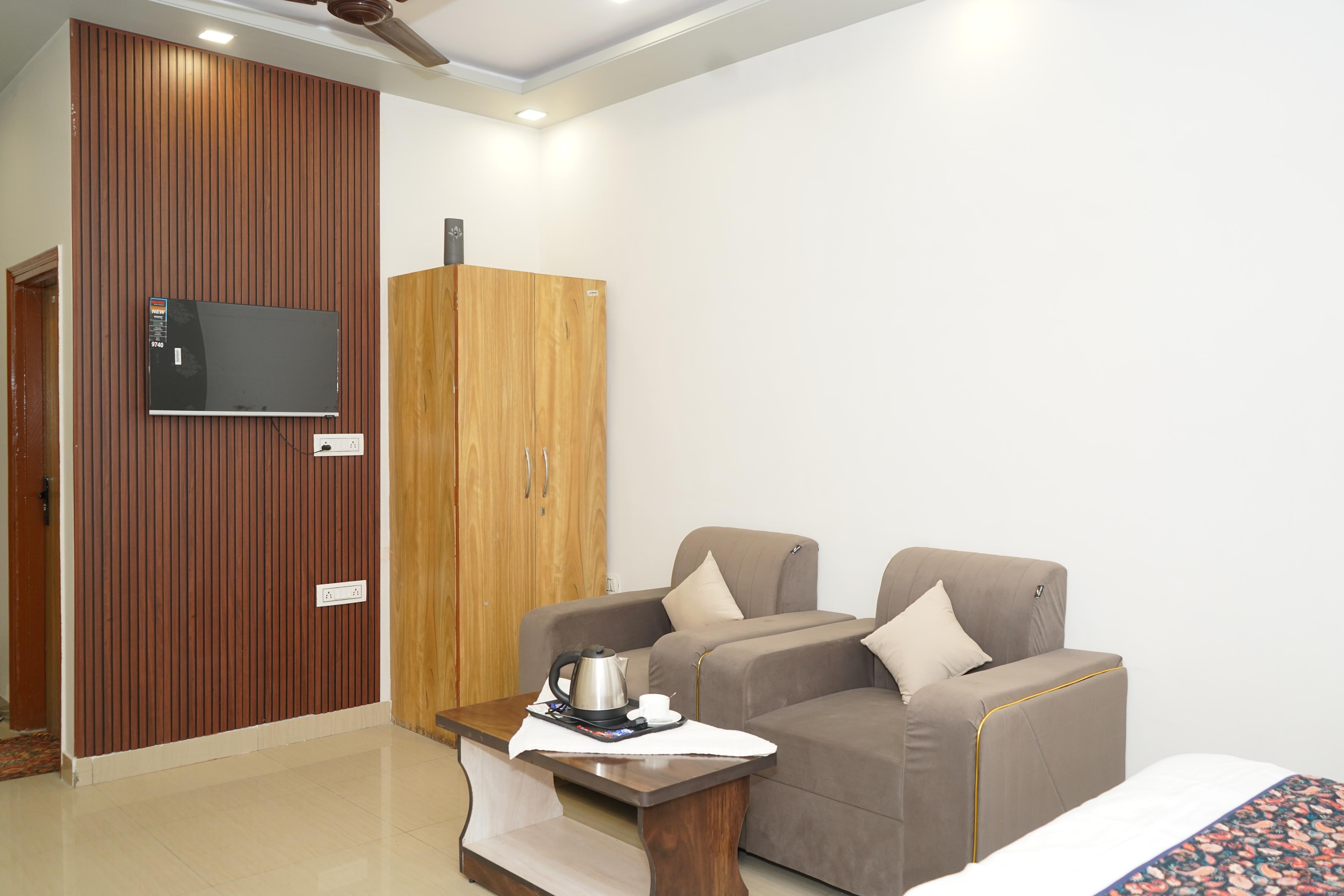 Hotel Vedant - Tap to explore photos