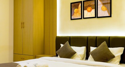 Oakline Hotels Room Type - Deluxe King Oakline Hotels Room Type - Deluxe King
