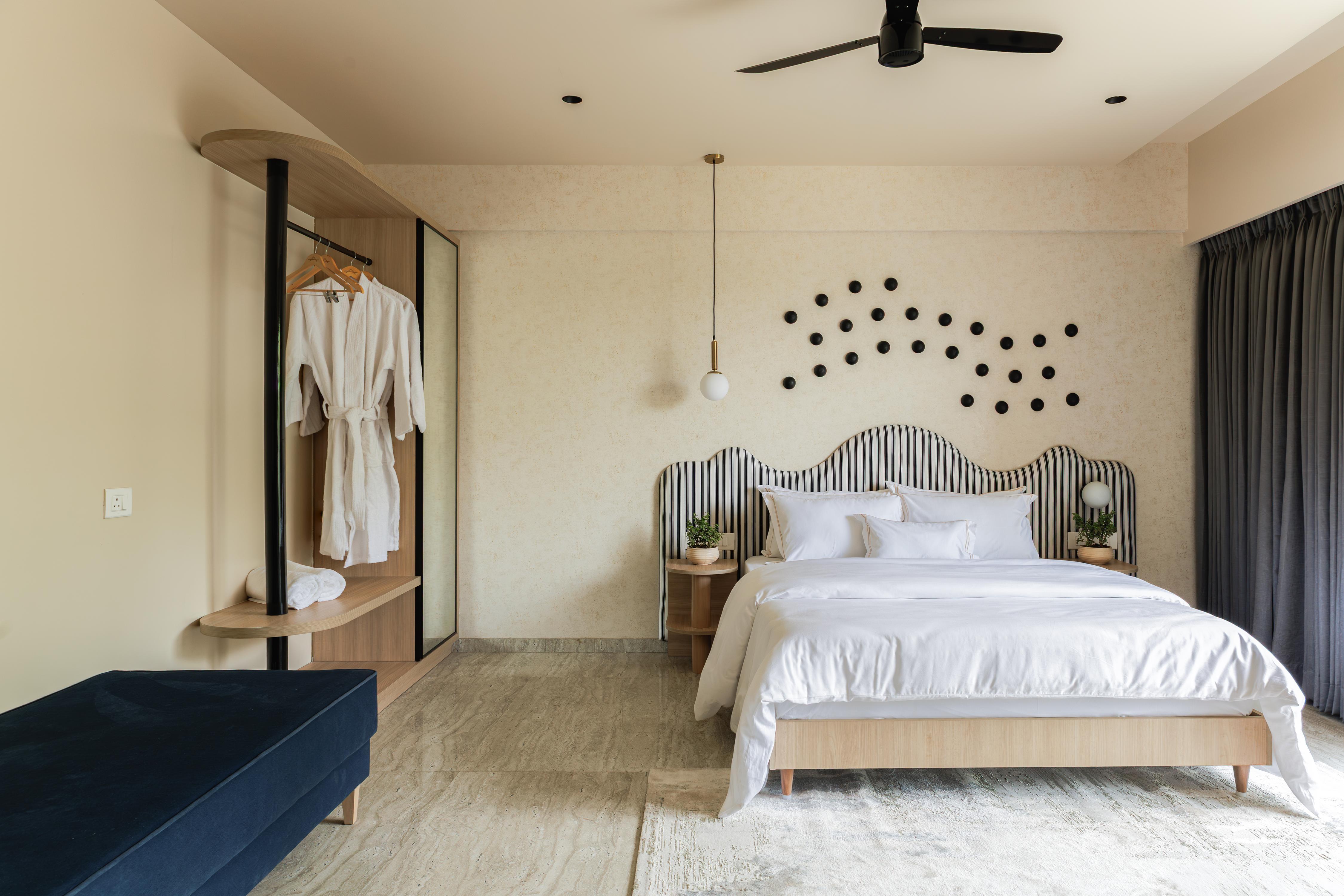 Hotel Abhibha Suites Waterfront - Tap to explore photos