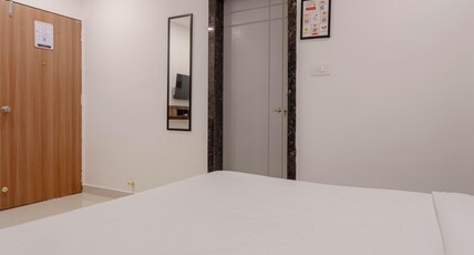 RCC HELIX Room Type - DELUXE QUEEN BED