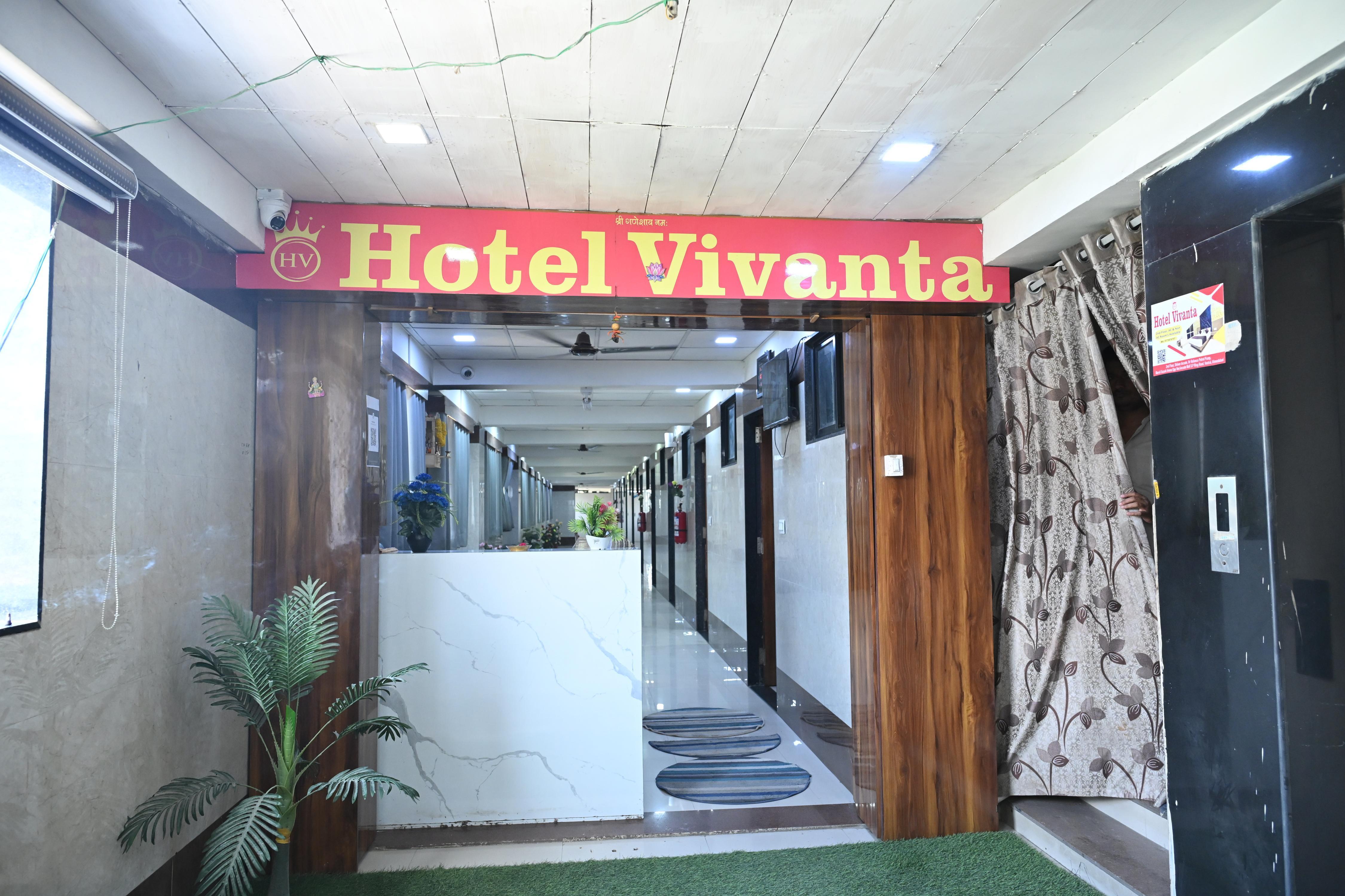 HOTEL VIVANTA - Tap to explore photos