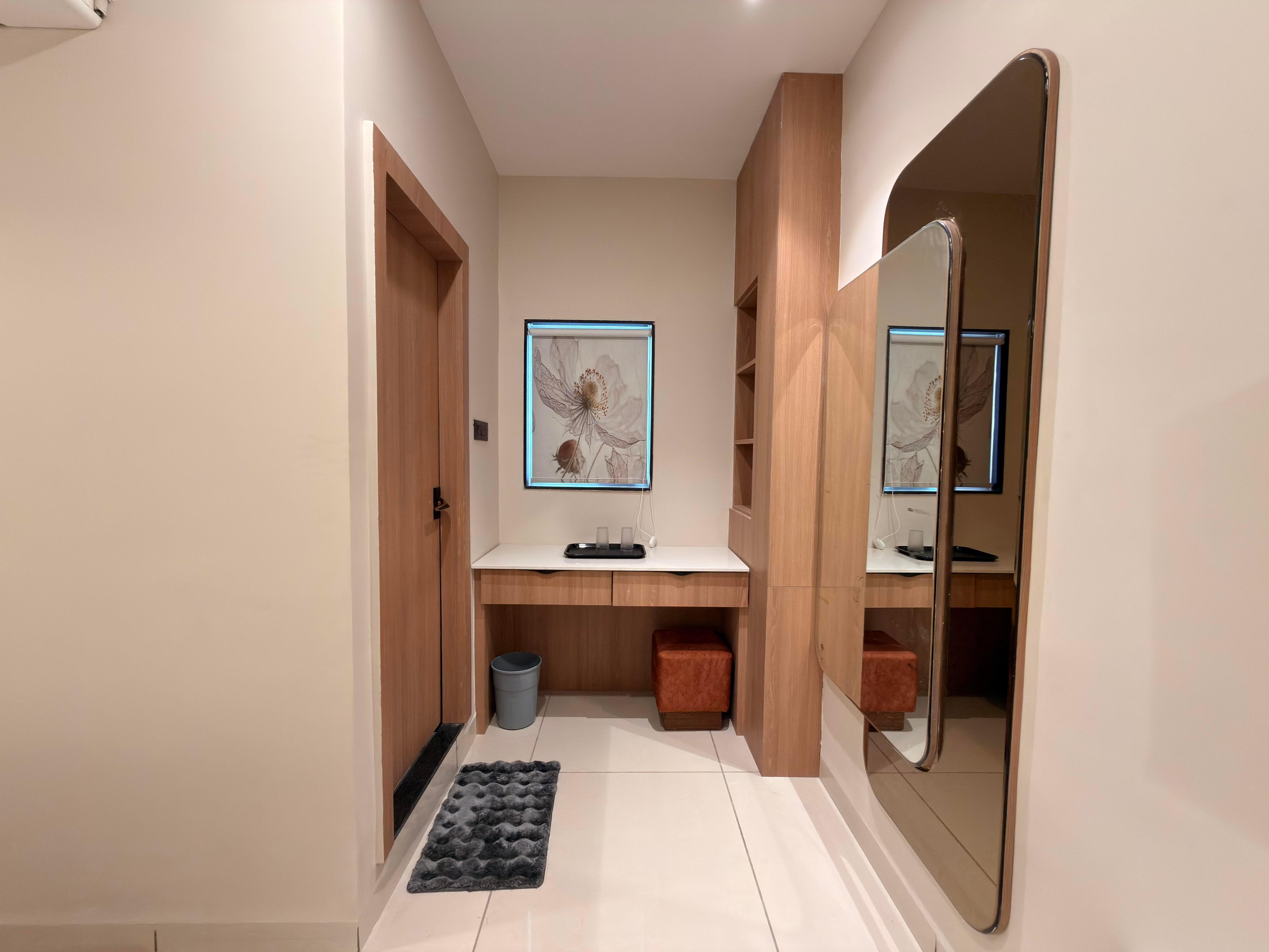 Hotel Shree Maya Comfort Inn Room Type - Executive Deluxe King Room
