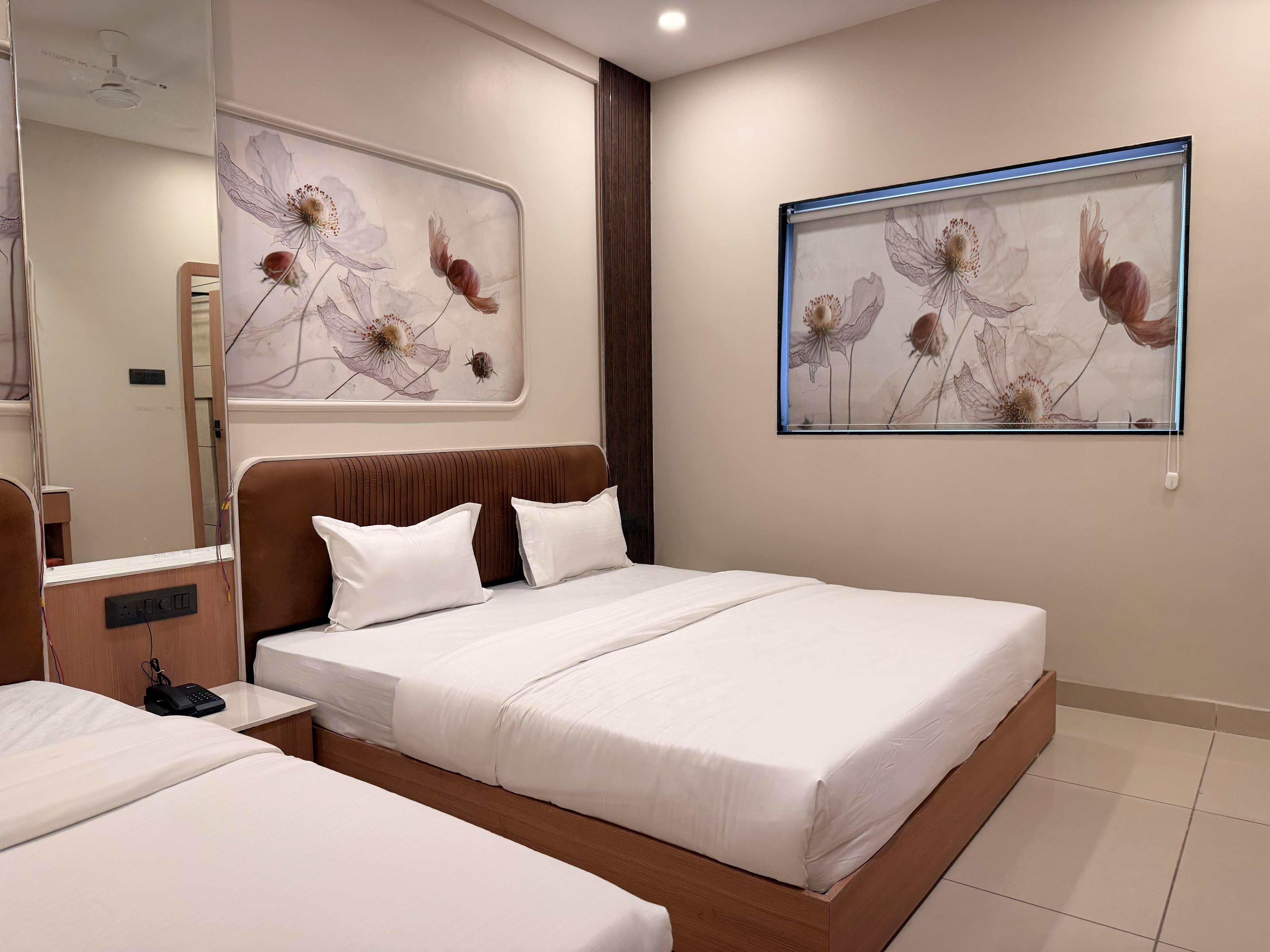 Hotel Shree Maya Comfort Inn - Tap to explore photos