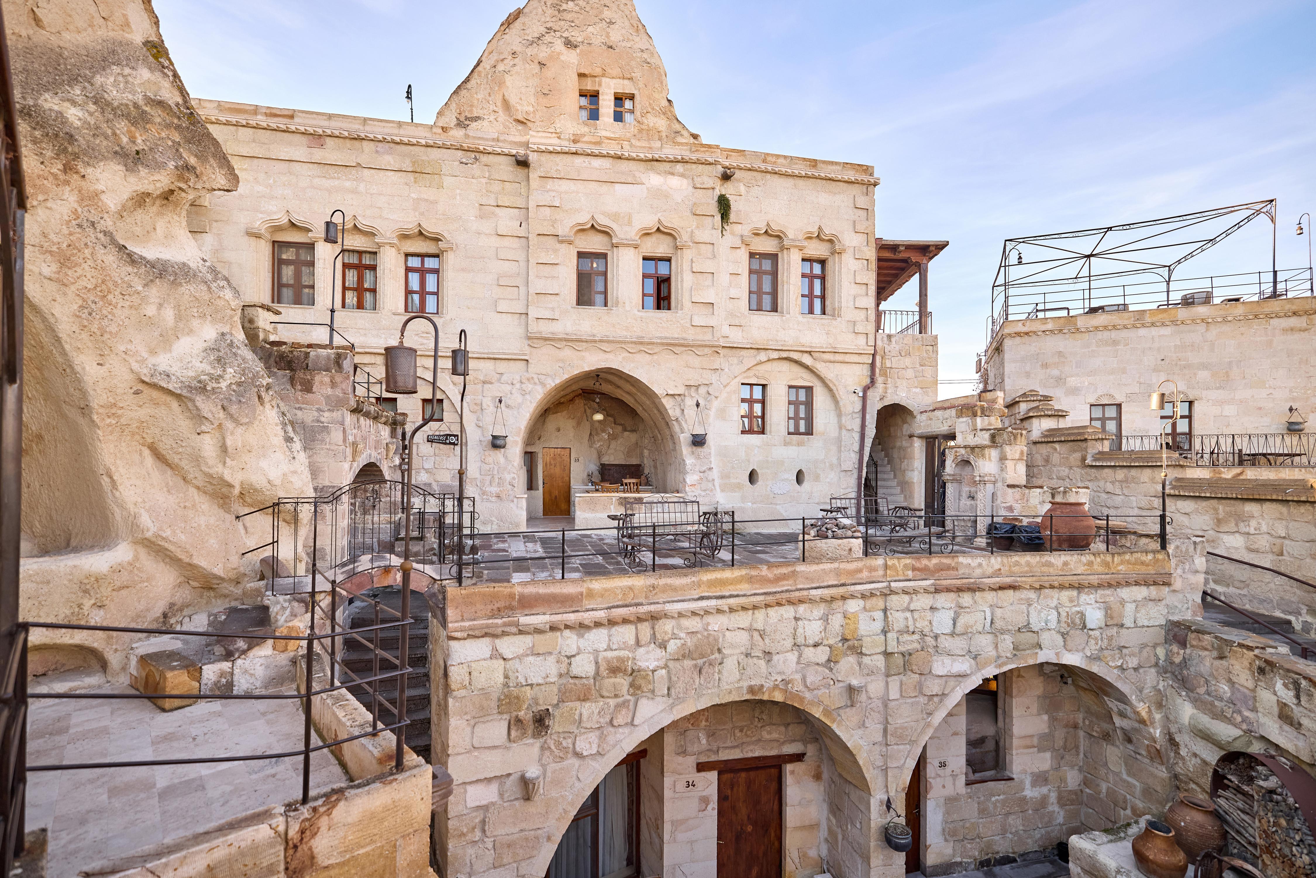 Mithra Cave Hotel
