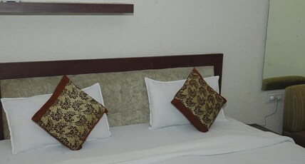 Infinity By Kalra Hotels, Amritsar Room Type - Deluxe Double Room