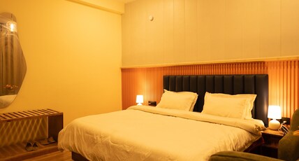 Hobknob - Stay | Cafe | Experience Room Type - Luxury Room with Mountain View Hobknob - Stay | Cafe | Experience Room Type - Luxury Room with Mountain View
