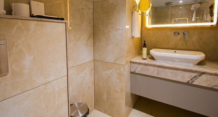 Hanric Amaranta by Eight Continents Room Type - Suite Pool View