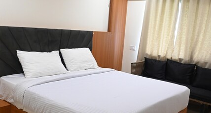 SHUBHRATNA PARISAR Room Type - Suite Room With Bathtub