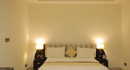 HOTEL CAPITAL INN, Greater Noida Room Type - Deluxe Room