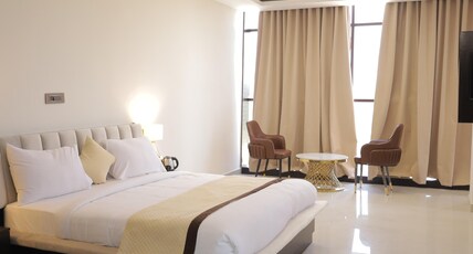 HOTEL CAPITAL INN, Greater Noida Room Type - Suite Room
