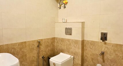 vaibhav Room Type - 302